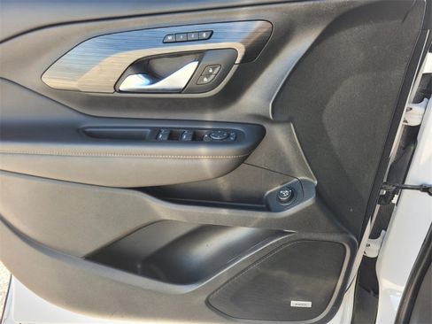 Used 2019 GMC Terrain SLT w/ Preferred Package image 21