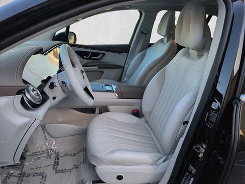 Certified 2023 Mercedes-Benz EQS 580 4MATIC SUV image 17