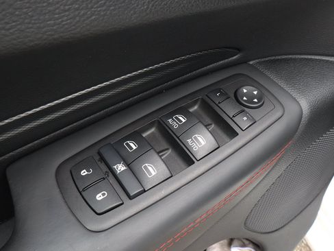 Used 2025 Dodge Durango R/T AWD/4WD image 15