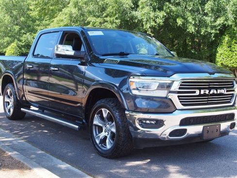 Used 2021 RAM 1500 Laramie AWD/4WD image 1