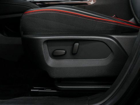 Used 2023 Buick Envision Essence w/ Sport Touring Package image 31