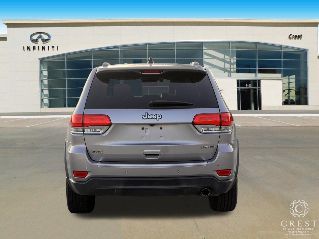Used 2015 Jeep Grand Cherokee Limited w/ Luxury Group II RWD image 6