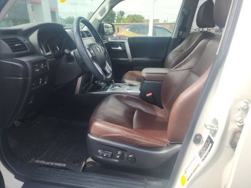 Used 2020 Toyota 4Runner Limited AWD/4WD image 14