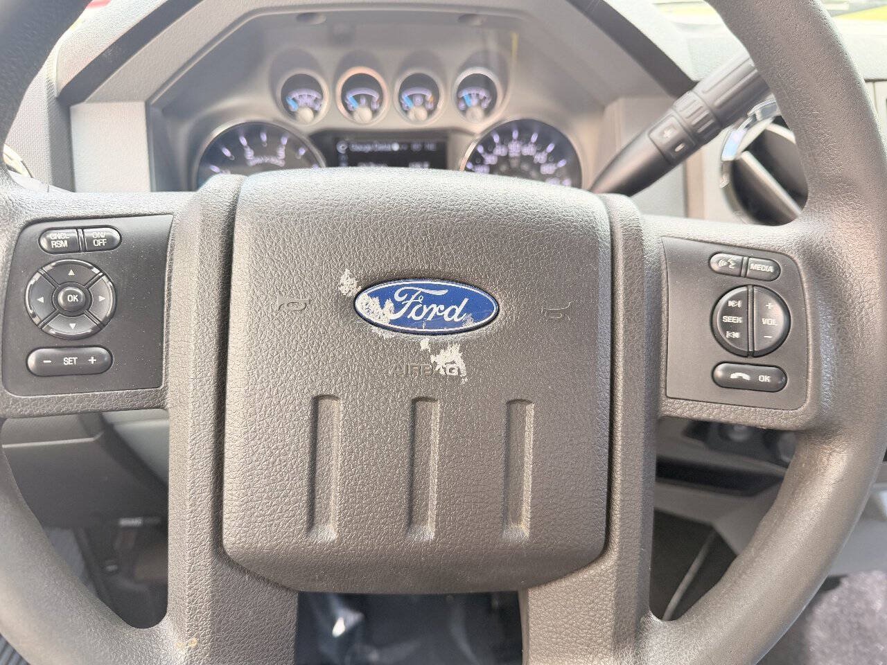 Used 2016 Ford F250 XLT w/ XLT Premium Package AWD/4WD image 20