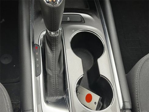 Used 2016 Chevrolet Malibu LT image 32