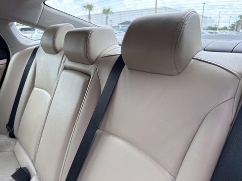 Used 2017 Honda Civic EX-L image 14