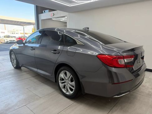 Used 2018 Honda Accord LX image 4