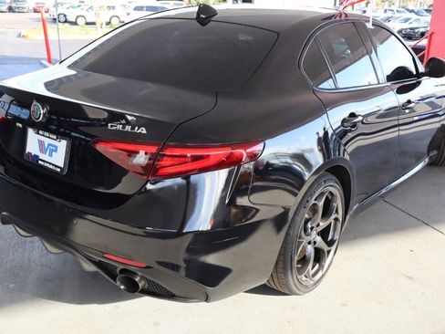 Used 2018 Alfa Romeo Giulia Ti Sport w/ Quick Order Package 22S Sport image 5