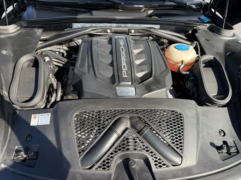 Used 2015 Porsche Macan S image 29