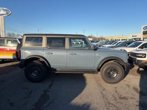 New 2025 Ford Bronco Outer Banks w/ Sasquatch Package image 7