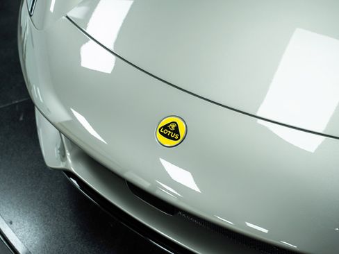 New 2026 Lotus Emira SE image 10