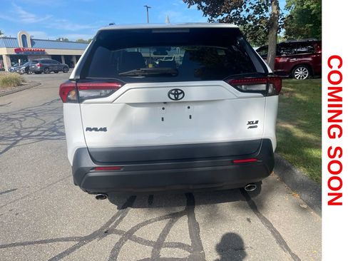 Used 2023 Toyota RAV4 XLE w/ Convenience Package AWD/4WD image 8
