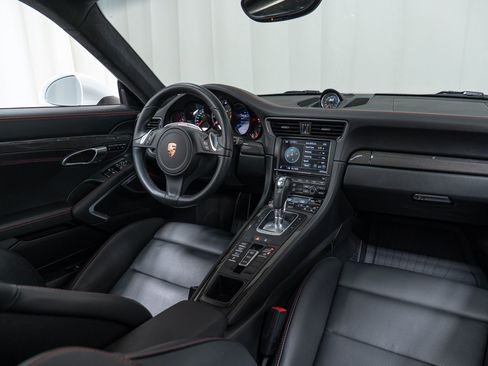Certified 2014 Porsche 911 Turbo S AWD/4WD image 23