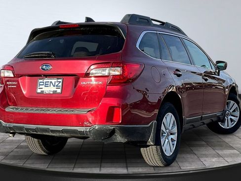 Used 2016 Subaru Outback 2.5i Premium AWD/4WD image 6
