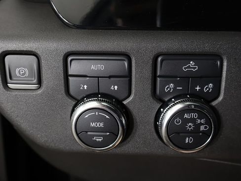 Used 2024 GMC Sierra 1500 Elevation AWD/4WD image 36
