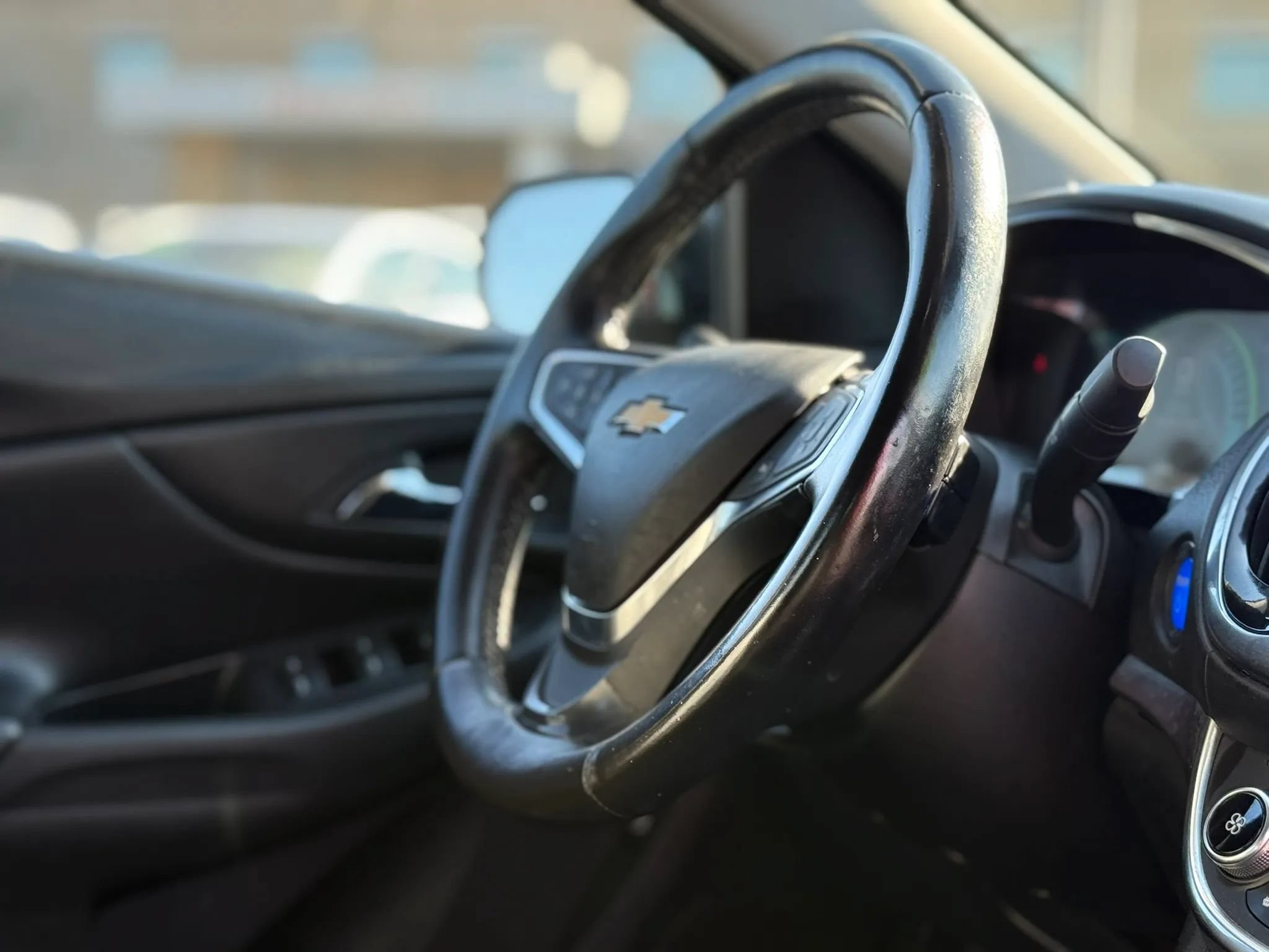 Used 2017 Chevrolet Volt Premier w/ Driver Confidence II Package FWD image 24
