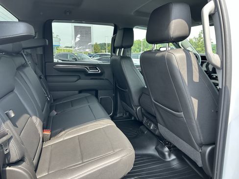 Used 2024 Chevrolet Silverado 2500 LTZ AWD/4WD image 19