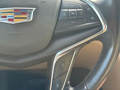 Used 2019 Cadillac XT5 Premium Luxury FWD image 21
