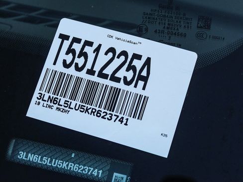 Used 2019 Lincoln MKZ Reserve w/ Reserve Plus Package image 31