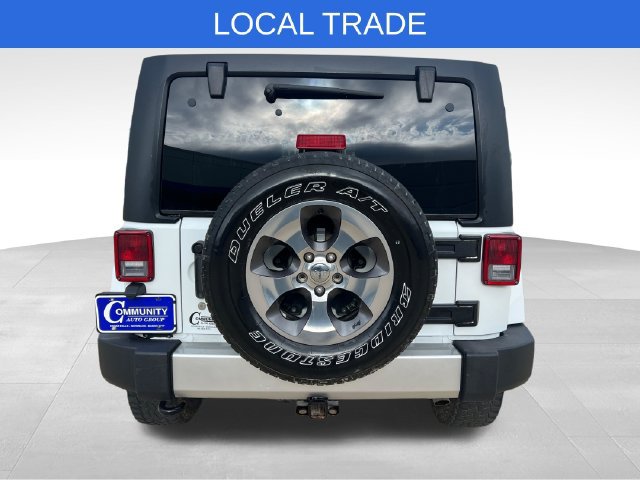 Used 2017 Jeep Wrangler Unlimited Sahara w/ Connectivity Group AWD/4WD image 5