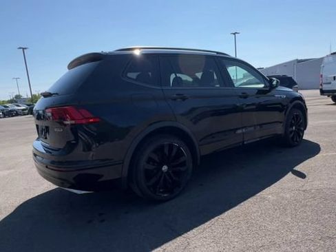 Used 2021 Volkswagen Tiguan SE R-Line AWD/4WD image 8
