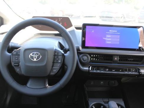 Certified 2026 Toyota Prius XLE FWD image 41