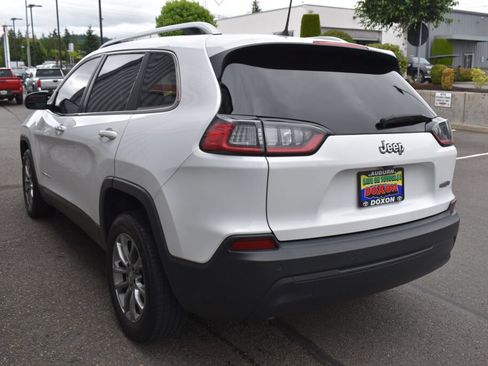 Used 2019 Jeep Cherokee Latitude Plus FWD image 7