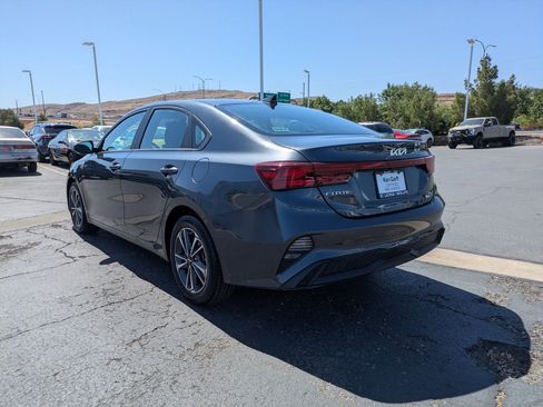 Used 2024 Kia Forte LXS w/ LXS Technology Package FWD image 5