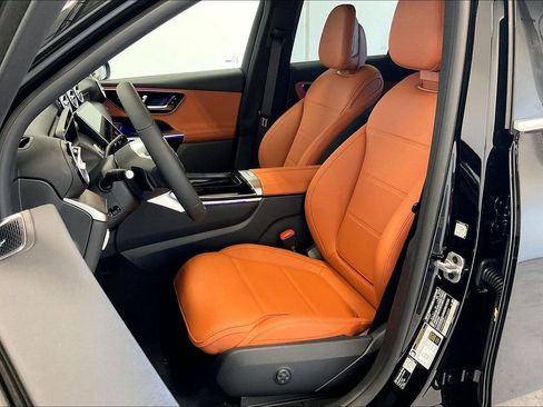 New 2026 Mercedes-Benz GLC 300 GLC 300 image 9