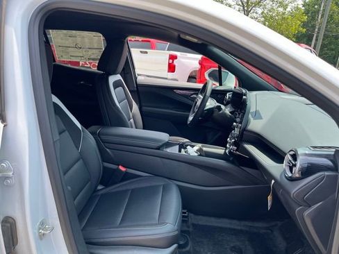 New 2025 Chevrolet Blazer EV LT image 35