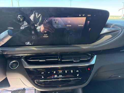 Used 2024 Buick Envista Avenir image 18