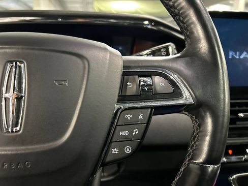 Used 2023 Lincoln Navigator Reserve AWD/4WD image 13