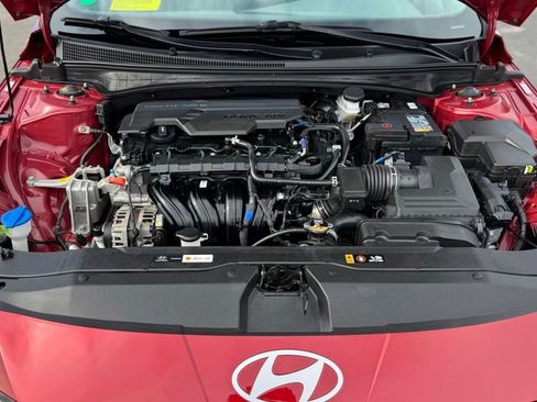 Used 2024 Hyundai Elantra SEL FWD image 10