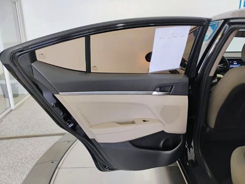 Used 2020 Hyundai Elantra SE w/ Cargo Package (C1) FWD image 36