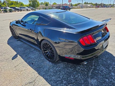 Used 2017 Ford Mustang GT w/ GT Performance Package image 7