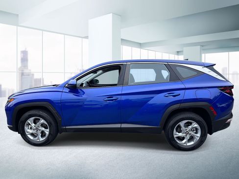 Used 2023 Hyundai Tucson SE AWD/4WD image 2