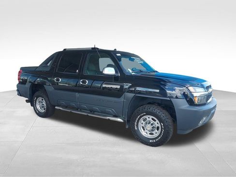 Used 2004 Chevrolet Avalanche 2500 w/ Preferred Equipment Group AWD/4WD image 7