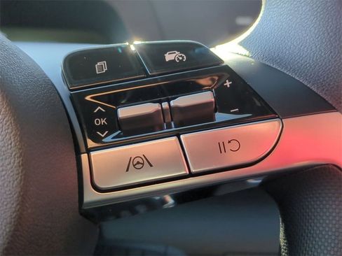 New 2026 Hyundai Elantra SE image 15