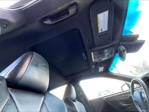 Used 2024 Lexus ES 300h F Sport w/ Accessory Package (Z1) image 13