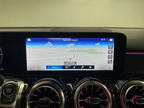 Used 2023 Mercedes-Benz EQB 250+ image 23