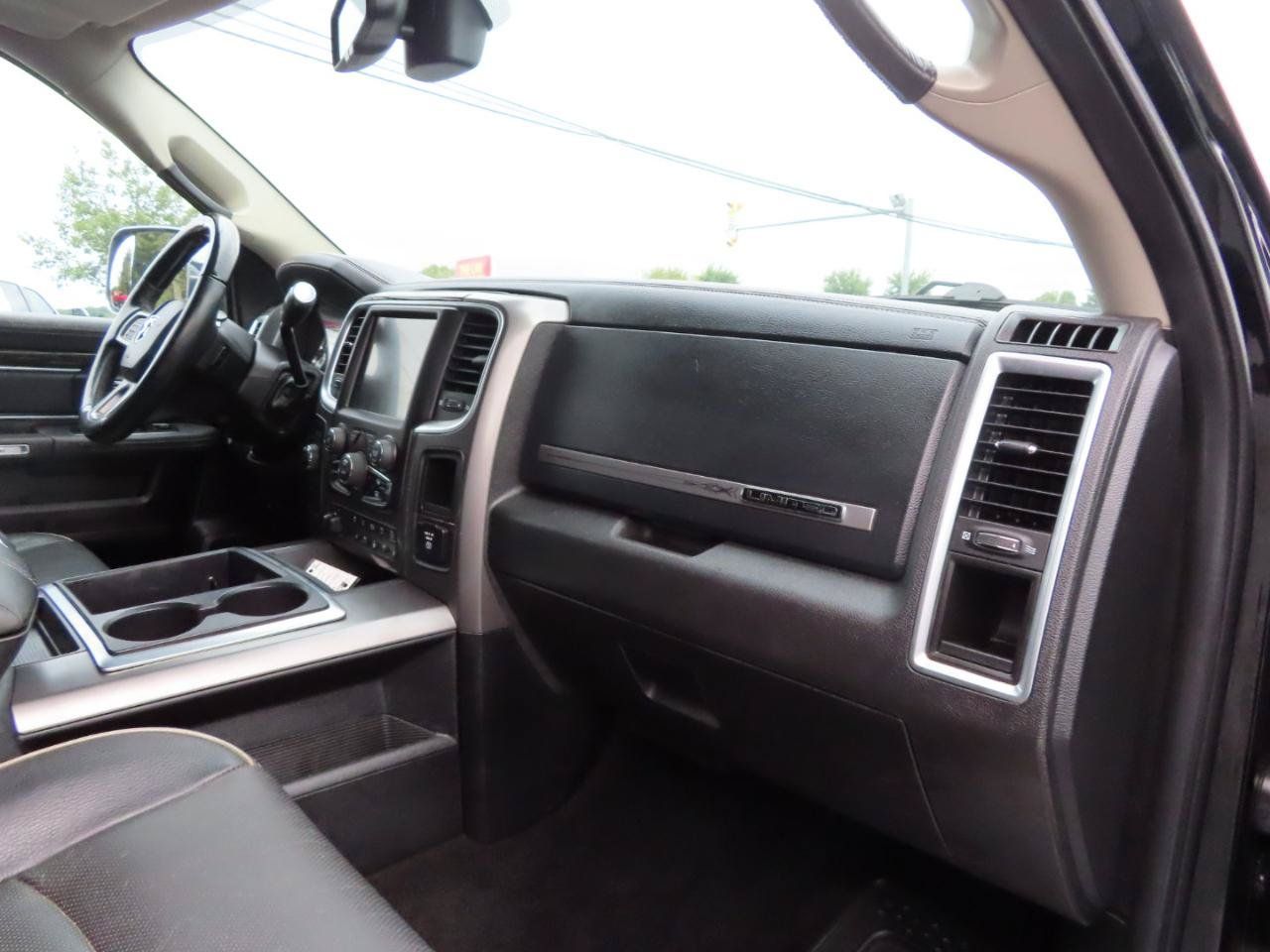 Used 2013 RAM 2500 Limited AWD/4WD image 32