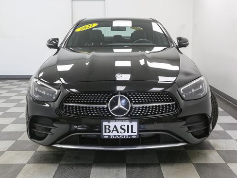 Used 2021 Mercedes-Benz E 350 4MATIC Sedan image 3