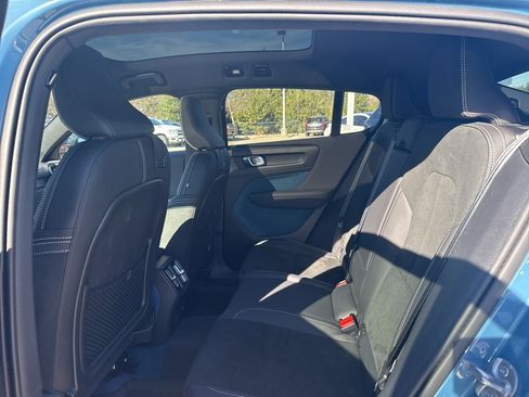 Certified 2023 Volvo C40 P8 Recharge Plus w/ Protection Package Premier image 15