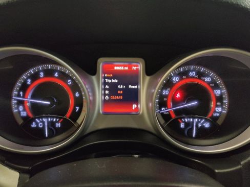Used 2018 Dodge Journey SE w/ Connectivity Group FWD image 23