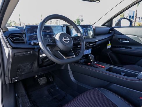 New 2026 Nissan Kicks SR image 15