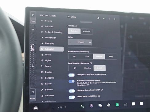 Used 2022 Tesla Model X image 23