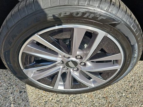 New 2026 Cadillac Vistiq Sport w/ LPO, Floor Liner Package image 35