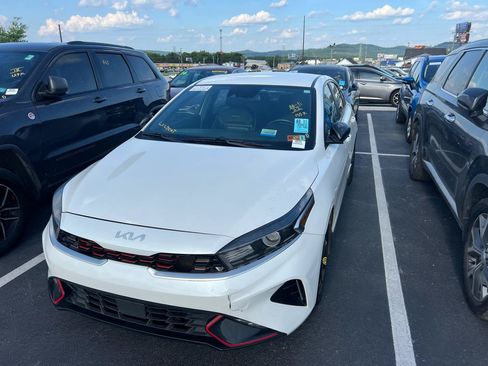 Used 2022 Kia Forte GT-Line w/ GT-Line Technology Package FWD image 1