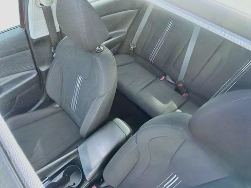 Certified 2025 Hyundai Elantra SEL FWD image 23