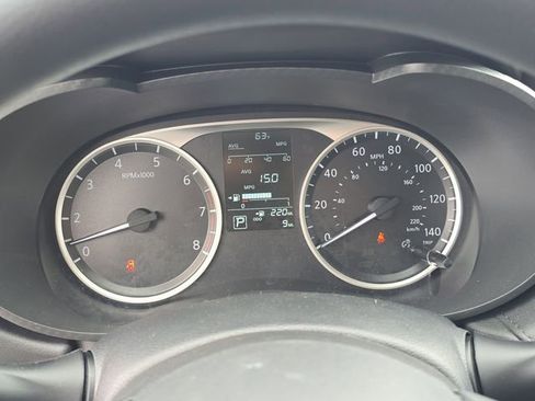 New 2025 Nissan Versa S w/ Trunk Package FWD image 33